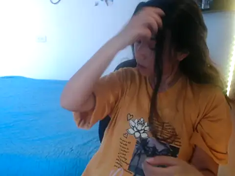 HannaKlein online show from September 10, 1:32 pm