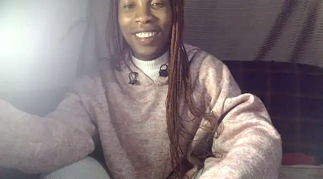 hoittytoittyxx online show from February 13, 8:45 pm