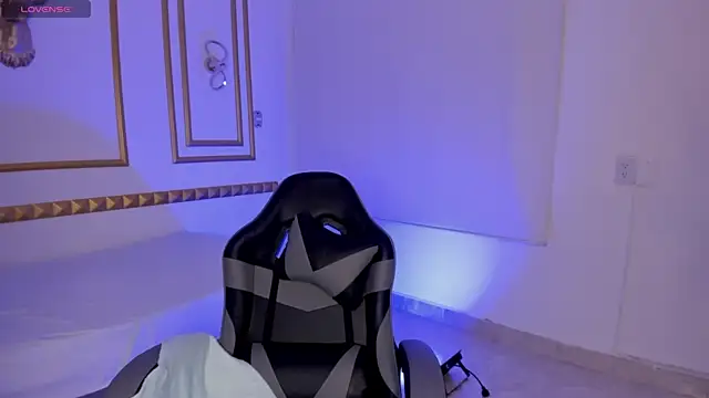 caro03x online show from November 2, 2:16 am