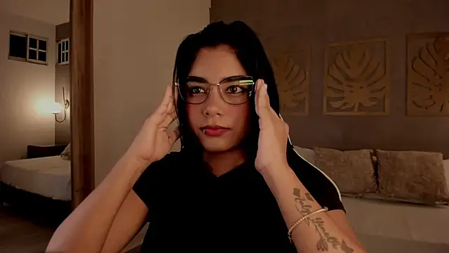 caro03x online show from April 15, 2:17 am