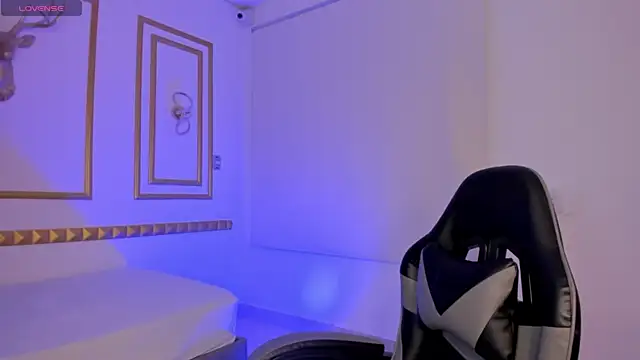 caro03x online show from November 7, 2:16 am