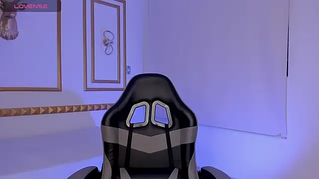 caro03x online show from October 30, 2:21 am