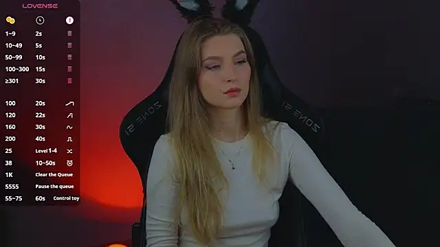 Snapshot of Saillise chatting on November 27, 8:31 pm Saillise online show from November 27, 8:31 pm