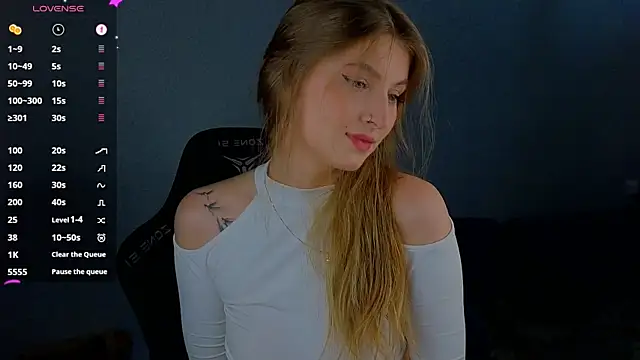 Snapshot of Saillise chatting on May 15, 11:58 pm Saillise online show from May 15, 11:58 pm