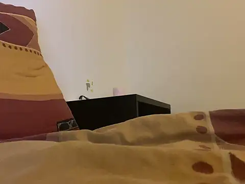 Snapshot of chris_sbh chatting on December 15, 7:02 am chris sbh online show from December 15, 7:02 am