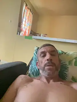 Snapshot of chris_sbh chatting on February 1, 7:02 pm chris sbh online show from February 1, 7:02 pm