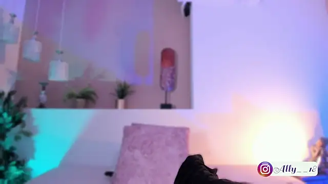 Snapshot of Ally_addams chatting on November 13, 3:43 am Ally addams online show from November 13, 3:43 am