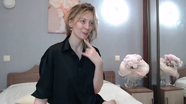 AvelinaLeoni online show from January 22, 6:31 am