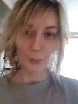 AvelinaLeoni online show from December 25, 5:48 am