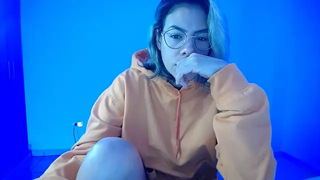 candydowson1 online show from November 26, 11:54 am