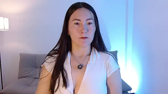 Snapshot of Elle_Lee_ chatting on July 12, 3:35 pm Elle Lee online show from July 12, 3:35 pm