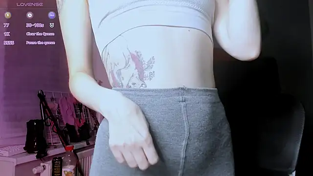 Snapshot of hype_meal_home chatting on December 14, 3:39 pm hype meal home online show from December 14, 3:39 pm