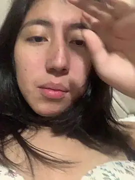sarah12333 online show from May 26, 11:47 pm