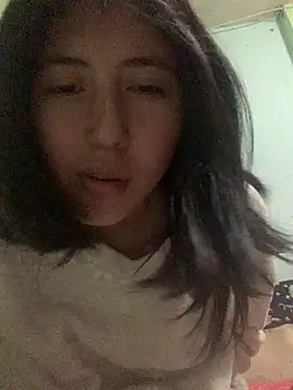 sarah12333 online show from May 31, 1:44 am