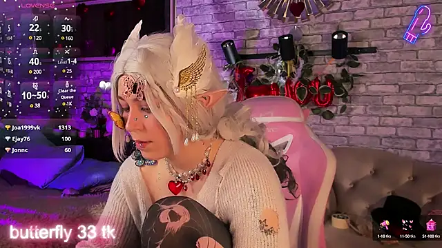 Alex Howell online show from March 9, 3:11 am