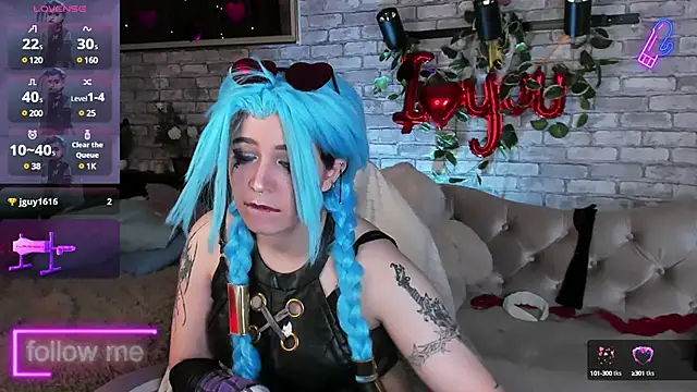 Alex Howell online show from February 13, 2:23 am