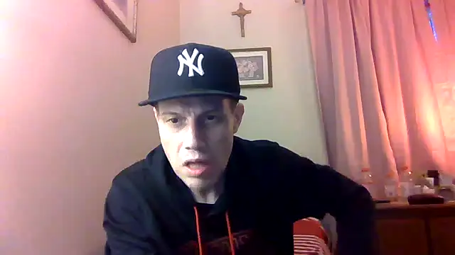 kollzCloudzz online show from April 23, 10:22 am
