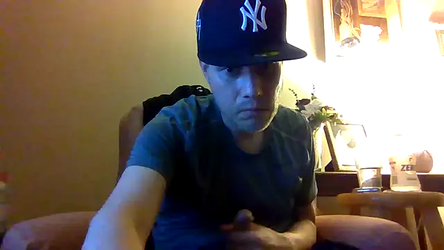 Snapshot of kollzCloudzz chatting on October 22, 7:08 am kollzCloudzz online show from October 22, 7:08 am