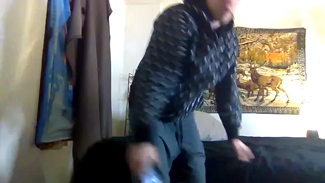 Snapshot of kollzCloudzz chatting on February 25, 9:31 am kollzCloudzz online show from February 25, 9:31 am