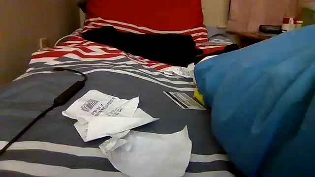 Snapshot of kollzCloudzz chatting on April 7, 9:55 am kollzCloudzz online show from April 7, 9:55 am