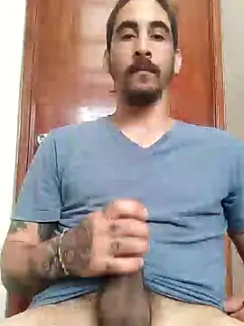 Snapshot of CAVP420 chatting on December 5, 9:33 pm CAVP420 online show from December 5, 9:33 pm