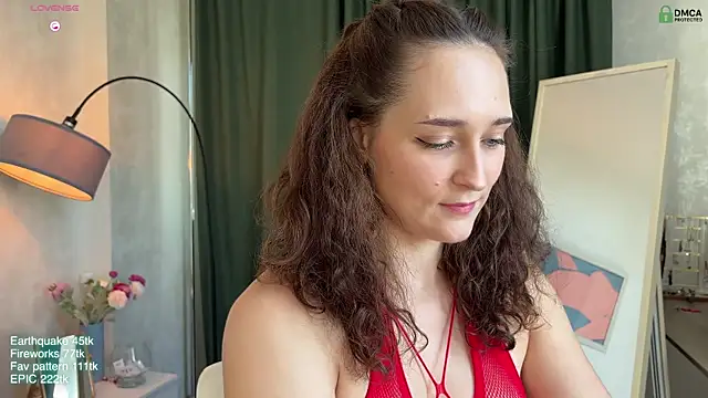 Snapshot of Pavlyna chatting on July 17, 12:46 pm Pavlyna online show from July 17, 12:46 pm