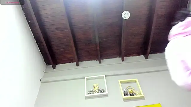 vahiolet fuentes online show from April 24, 2:57 am