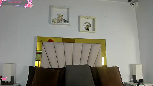 vahiolet fuentes online show from February 3, 3:15 am