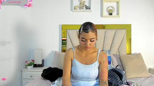 vahiolet fuentes online show from February 12, 2:55 am