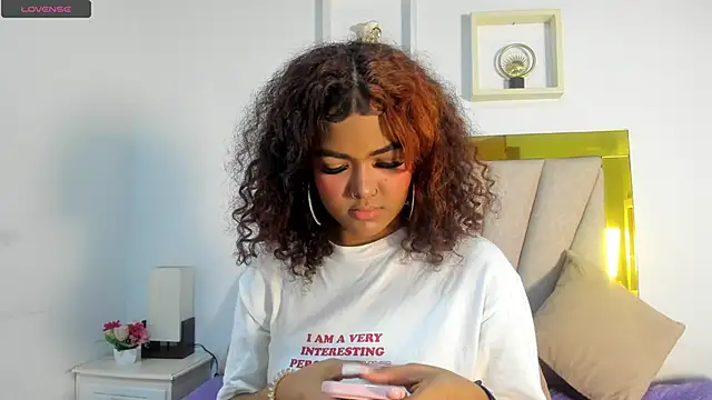 vahiolet fuentes online show from January 7, 3:00 am