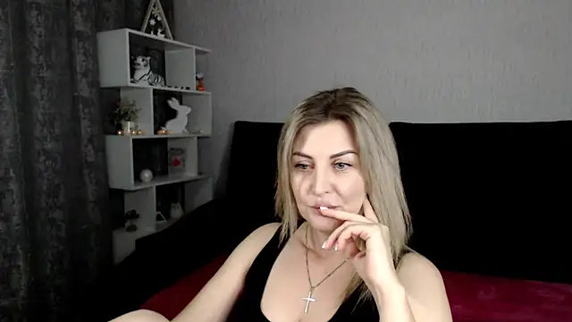 Amelia Harper online show from February 3, 6:07 pm