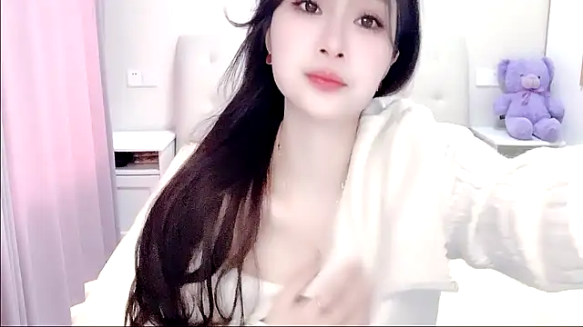 aisha123123 online show from January 11, 2:18 am