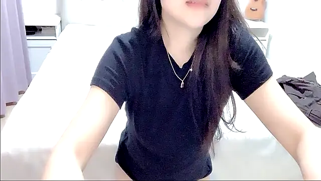 aisha123123 online show from October 16, 3:42 pm