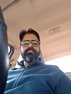 Snapshot of bewolf_17 chatting on December 6, 6:42 am bewolf 17 online show from December 6, 6:42 am