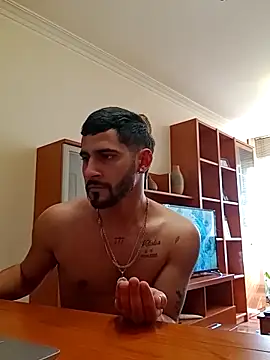 Snapshot of Cum_076 chatting on March 3, 10:11 am Cum 076 online show from March 3, 10:11 am