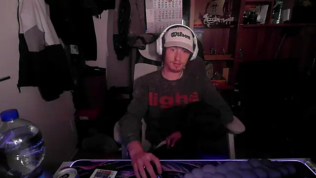 leon29leo online show from October 21, 5:01 pm