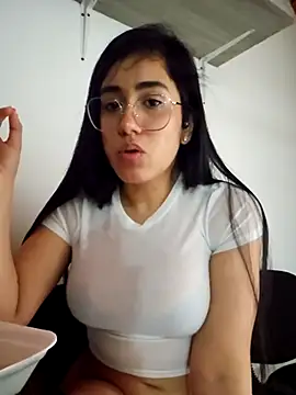 Snapshot of Miia_harper_ chatting on February 22, 7:14 pm Miia harper online show from February 22, 7:14 pm