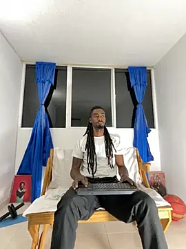 Snapshot of Malkon_Big chatting on November 5, 12:47 am Malkon Big online show from November 5, 12:47 am