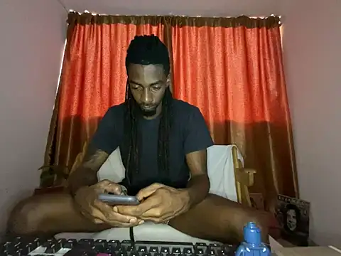 Malkon Big online show from February 11, 9:25 pm