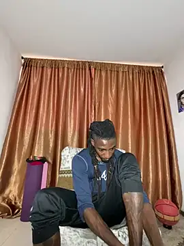 Snapshot of Malkon_Big chatting on October 22, 7:35 pm Malkon Big online show from October 22, 7:35 pm