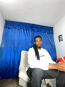 Snapshot of Malkon_Big chatting on September 21, 11:54 pm Malkon Big online show from September 21, 11:54 pm