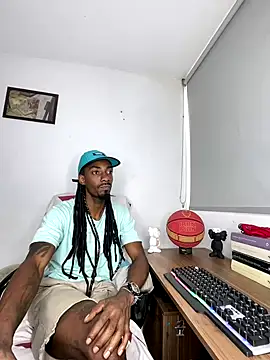 Snapshot of Malkon_Big chatting on October 12, 9:38 pm Malkon Big online show from October 12, 9:38 pm