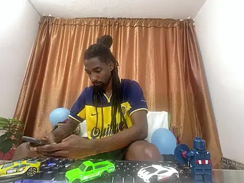 Snapshot of Malkon_Big chatting on June 10, 5:03 pm Malkon Big online show from June 10, 5:03 pm