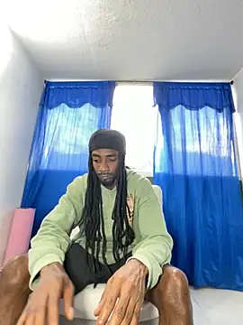 Snapshot of Malkon_Big chatting on October 4, 9:38 pm Malkon Big online show from October 4, 9:38 pm