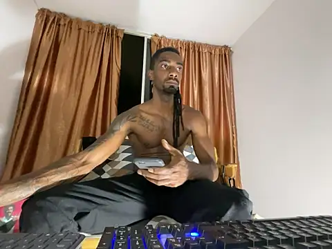 Malkon Big online show from December 21, 4:03 am