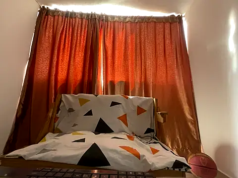 Snapshot of Malkon_Big chatting on December 3, 3:55 pm Malkon Big online show from December 3, 3:55 pm