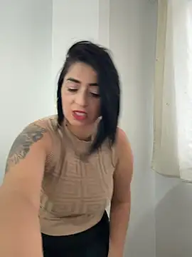 karenlennox1 online show from March 18, 10:43 pm