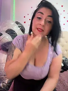 karenlennox1 online show from June 2, 9:48 pm