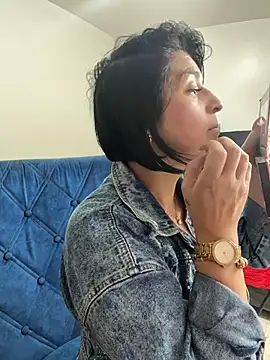 karenlennox1 online show from February 14, 8:31 pm