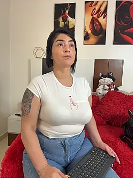 karenlennox1 online show from May 28, 12:18 am